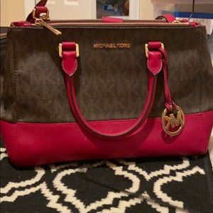 Michael Kors purse